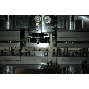 Stansevrktj med gevind enhed